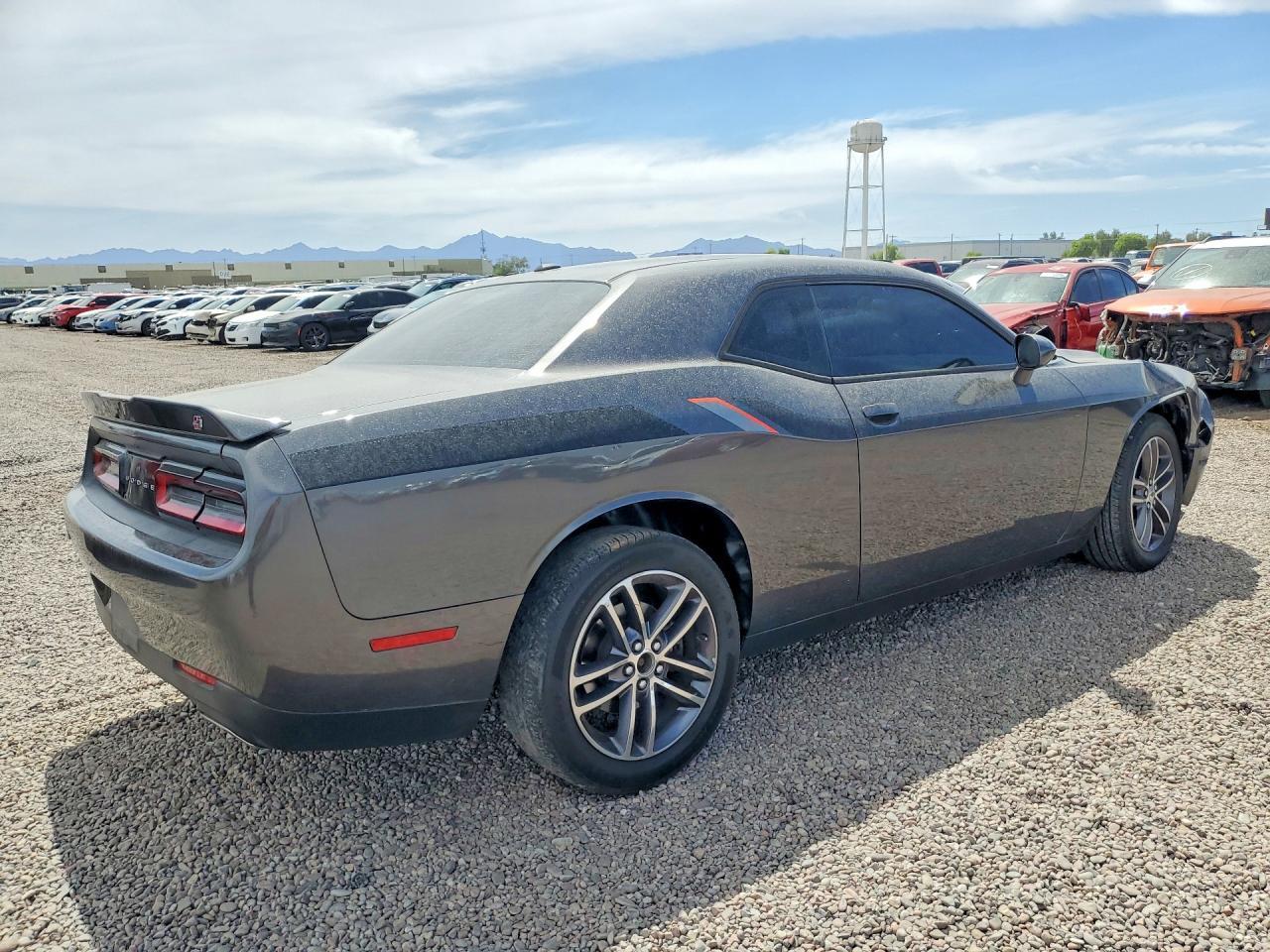 2019 Dodge Challenger Sxt - zdjęcie 3