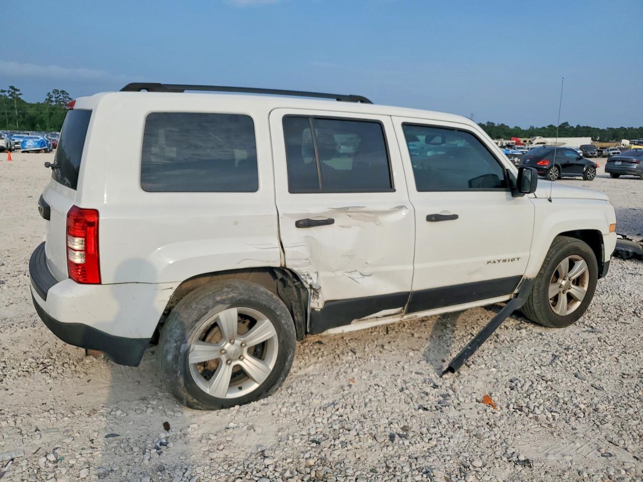 2016 Jeep Patriot - zdjęcie 3