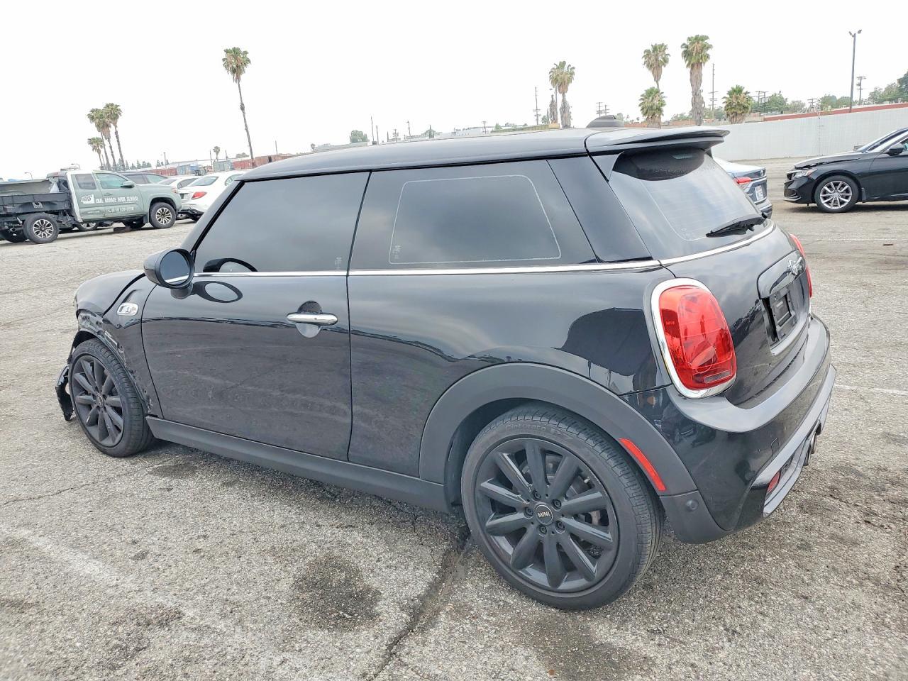 2021 Mini Cooper S - zdjęcie 2