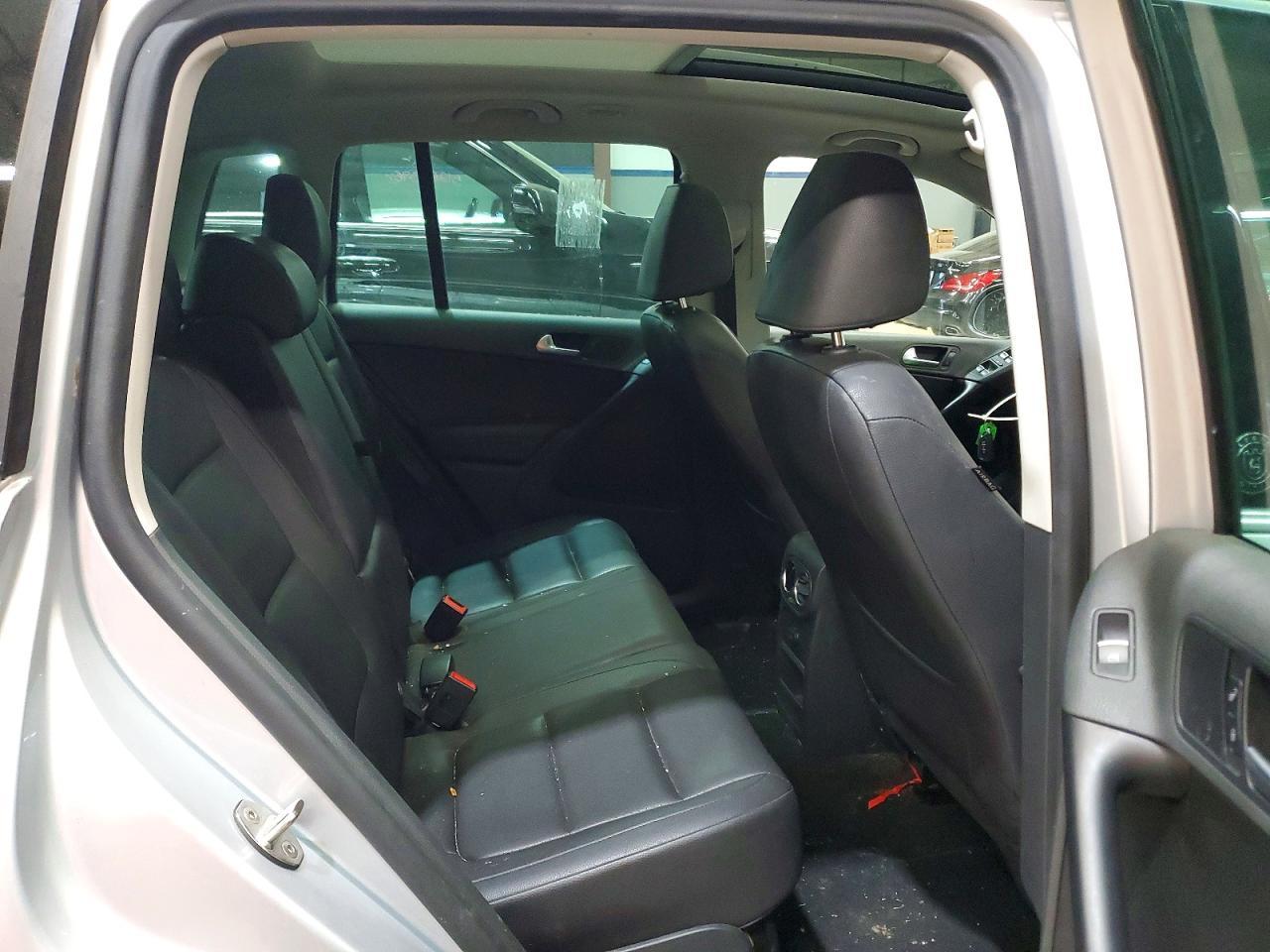 2017 Volkswagen Tiguan - zdjęcie 11