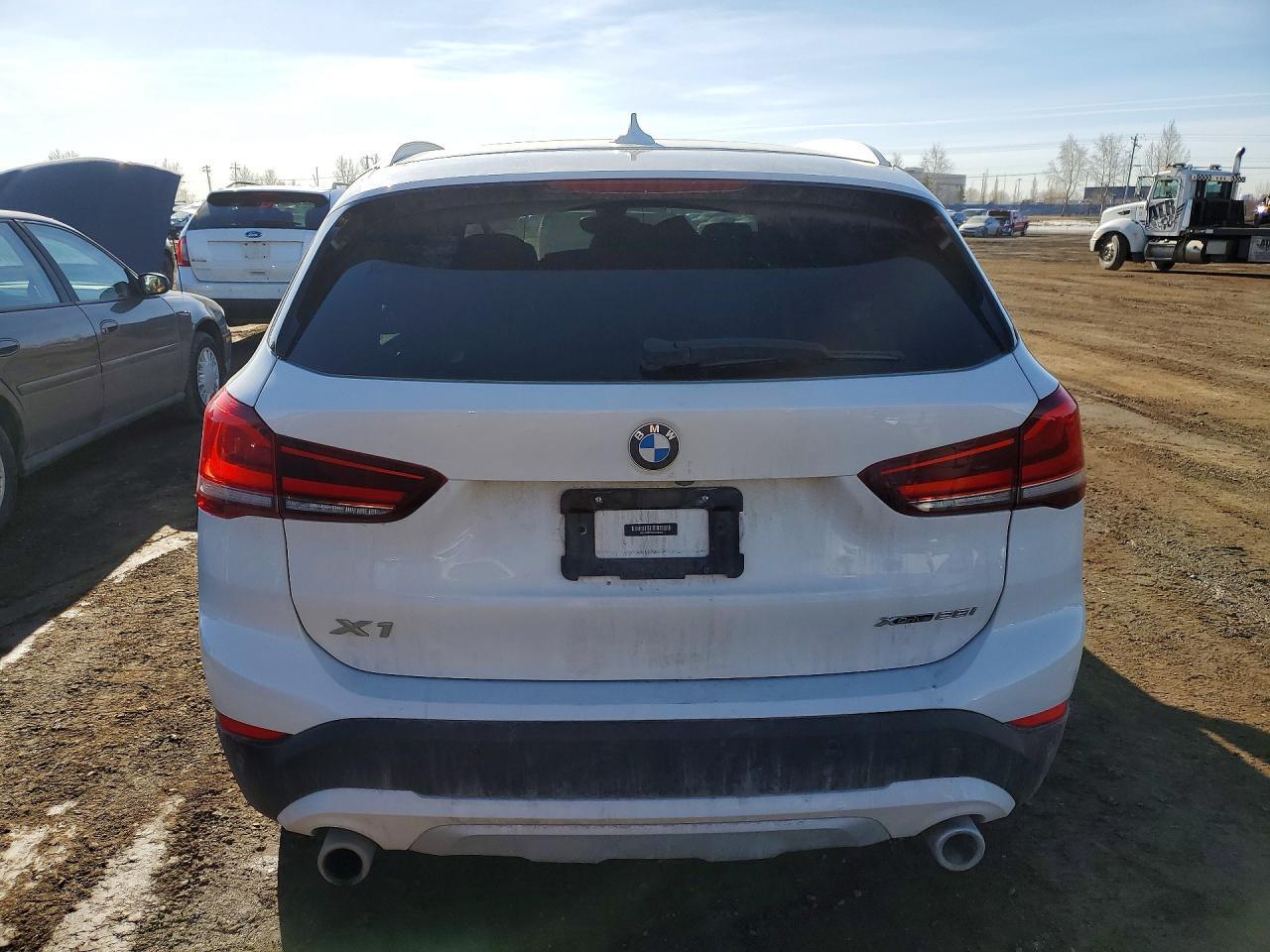 2021 BMW X1 xDrive28I - zdjęcie 6