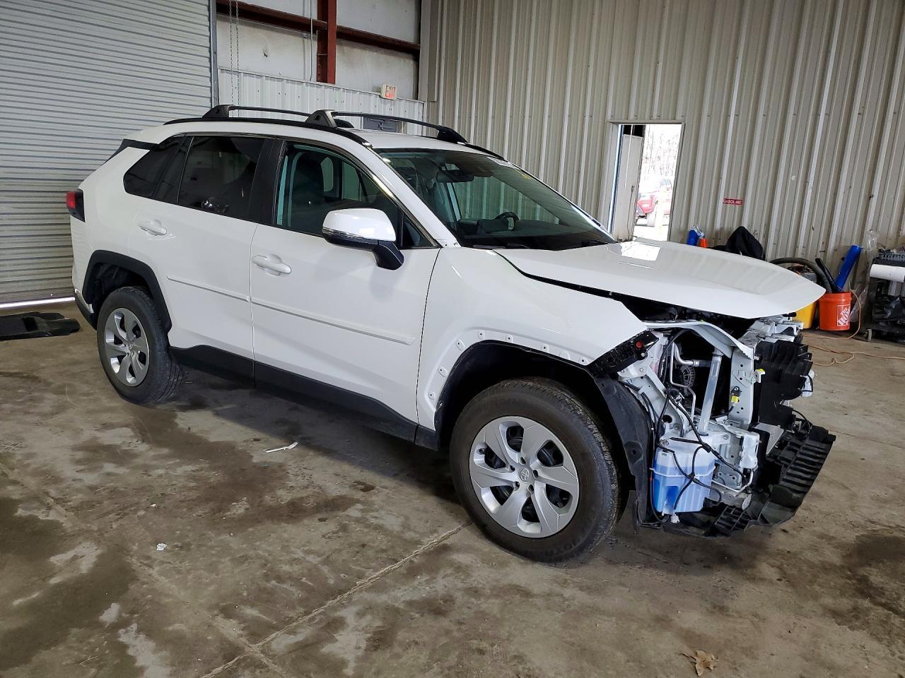 2021 Toyota Rav4 Le - zdjęcie 4