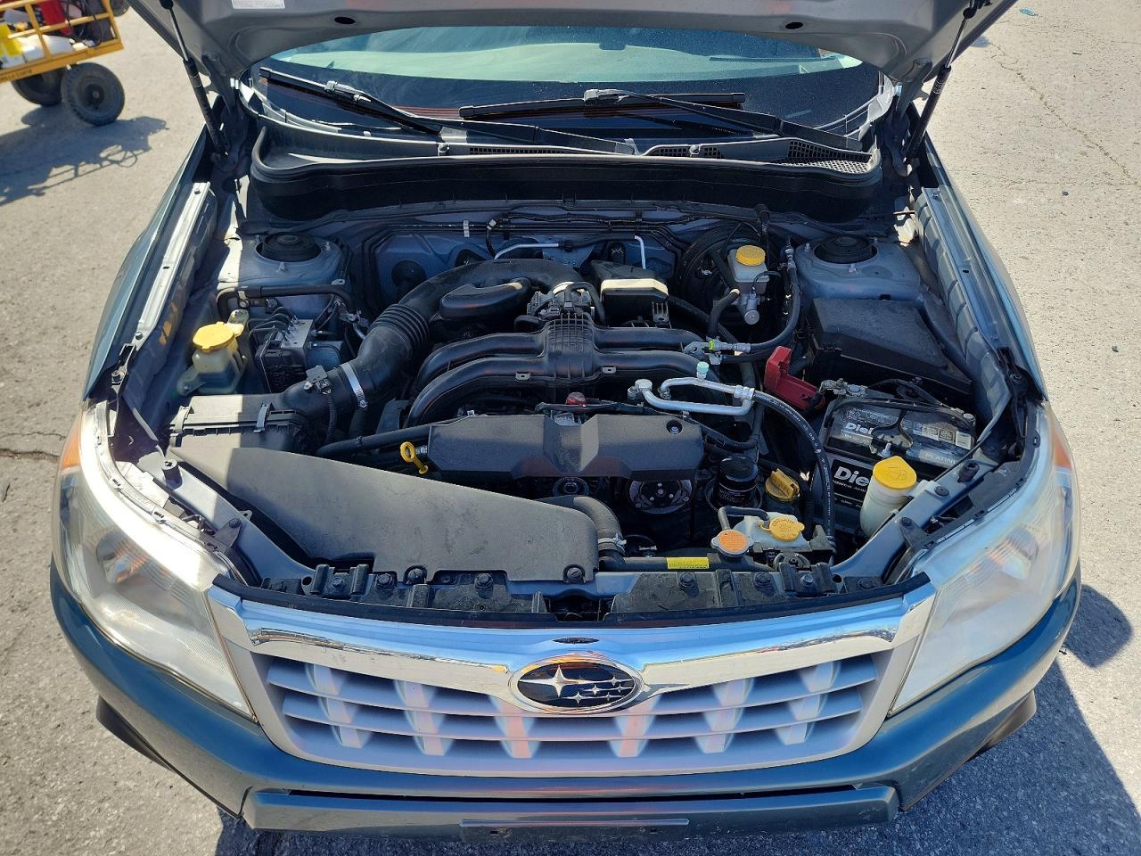 2013 Subaru Forester Touring - zdjęcie 12