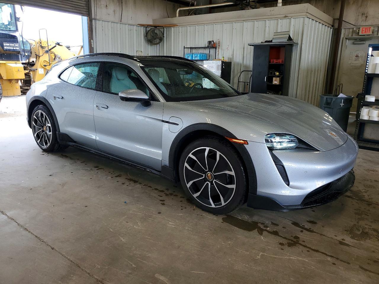 2022 Porsche Taycan Cross Turismo 4 - zdjęcie 4