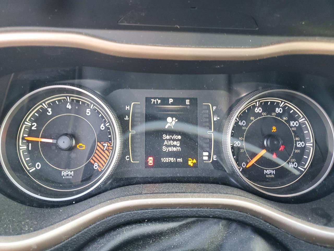 2015 Jeep Cherokee Latitude - zdjęcie 9