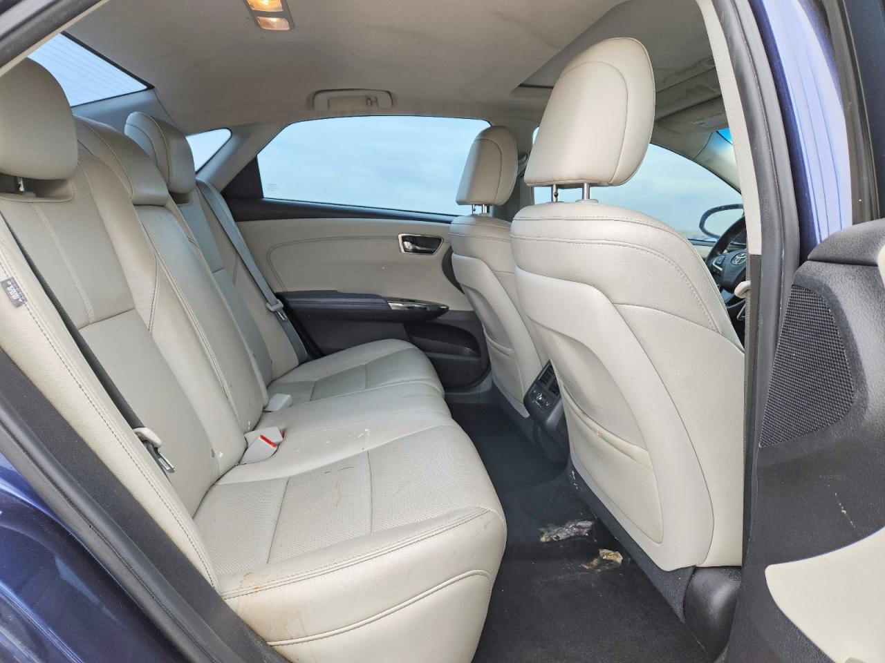 2015 Toyota Avalon Limited - zdjęcie 10
