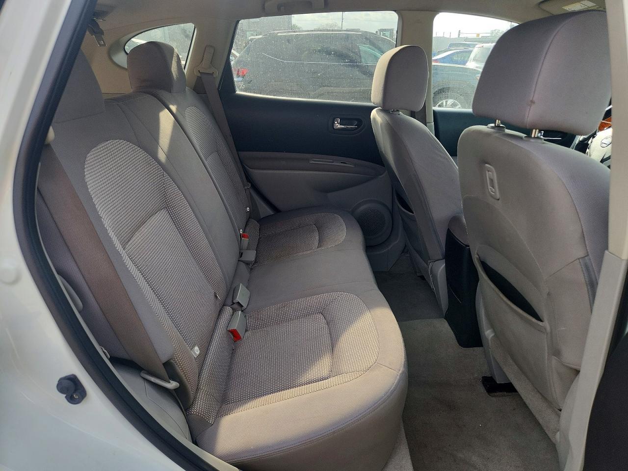 2013 Nissan Rogue S - zdjęcie 10