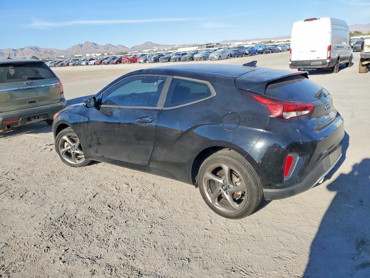 2020 Hyundai Veloster 2.0L - zdjęcie 2