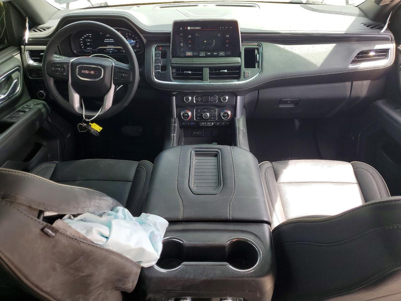 2021 GMC Yukon Elevation - zdjęcie 8