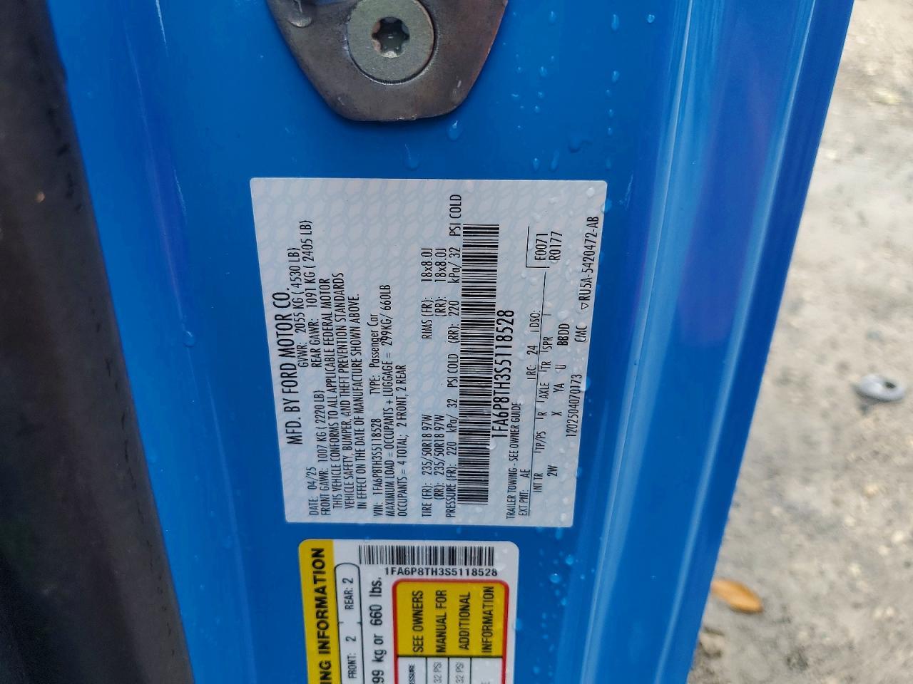 2025 Ford Mustang - zdjęcie 13