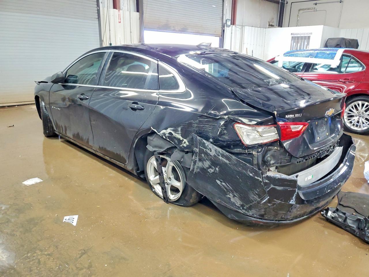 2018 Chevrolet Malibu Ls - zdjęcie 2