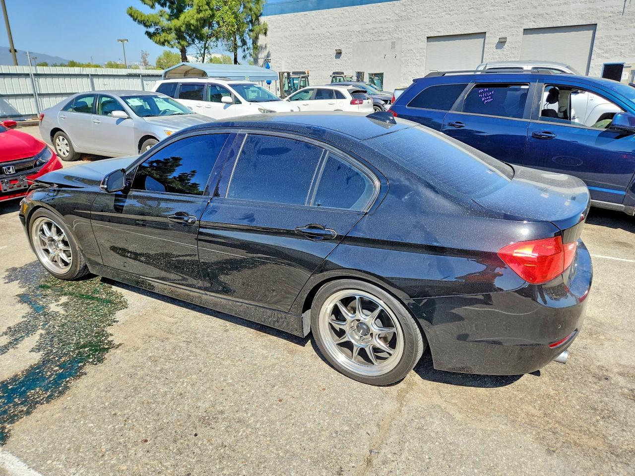 2015 BMW 320 I - zdjęcie 2