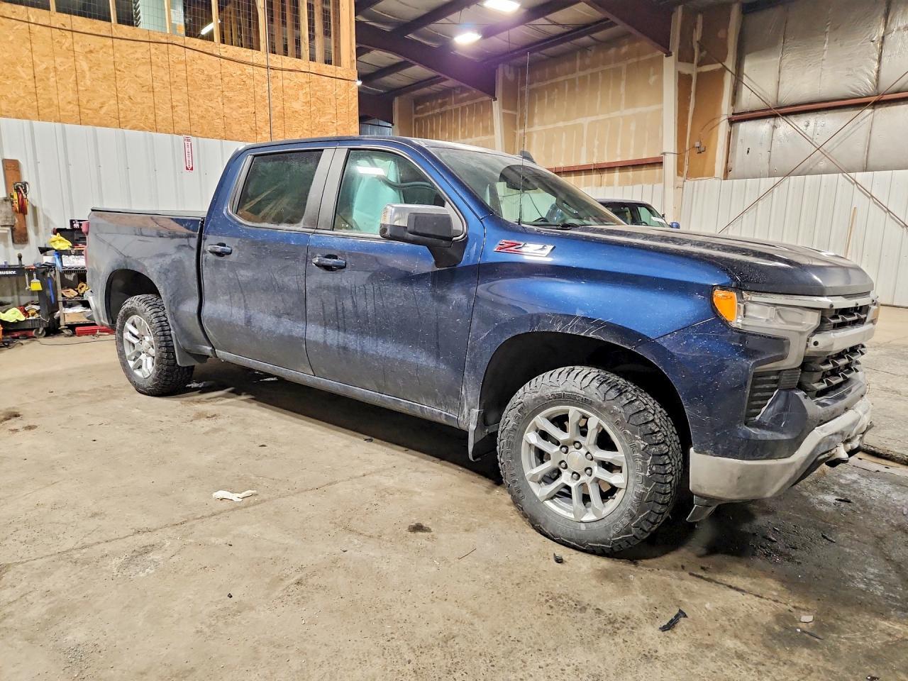2022 Chevrolet Silverado K1500 Lt - zdjęcie 4