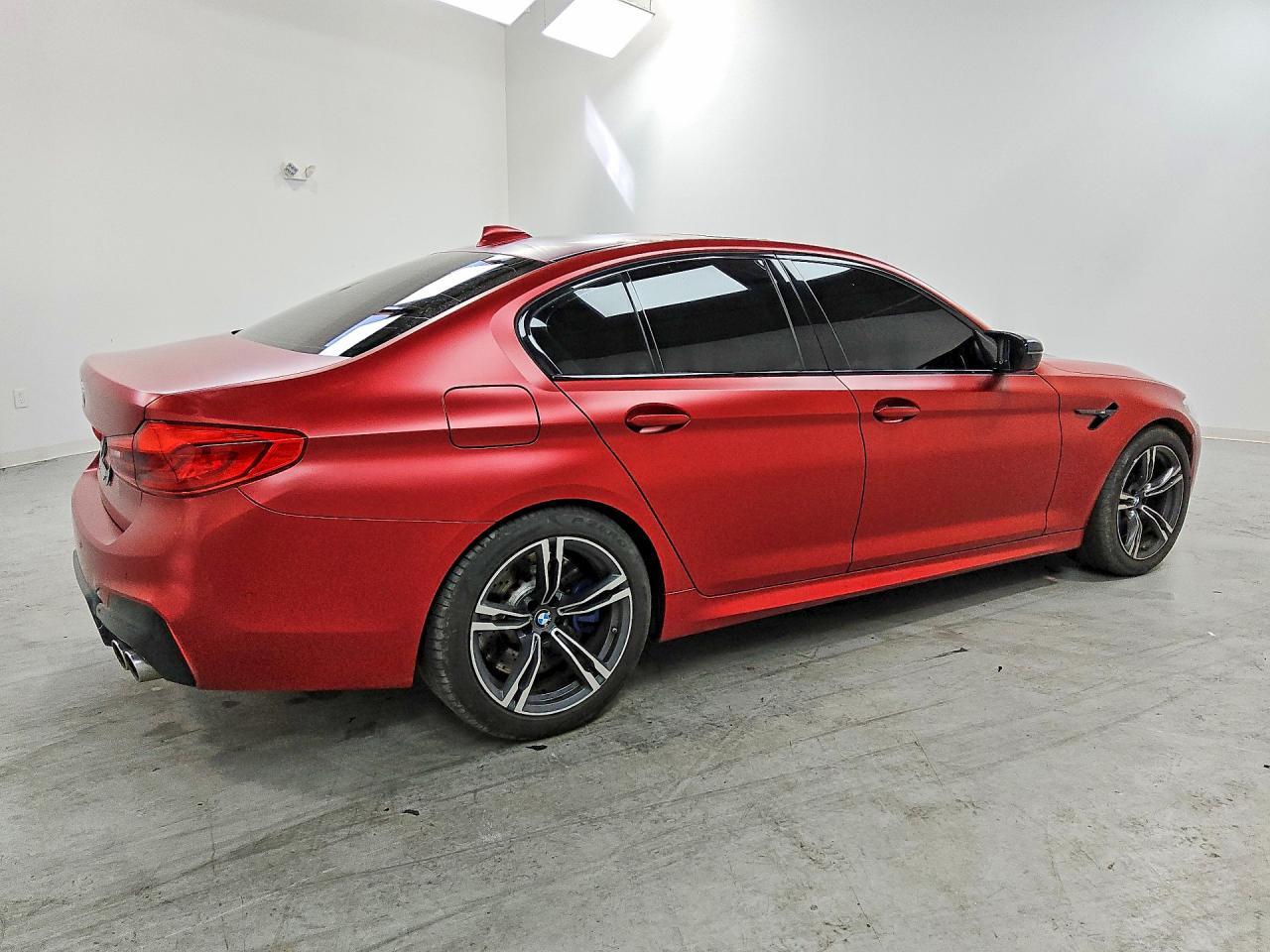 2020 BMW M5 Base - zdjęcie 3