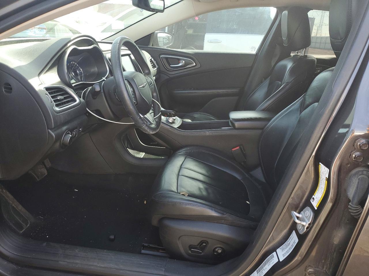 2015 Chrysler 200 Limited - zdjęcie 7