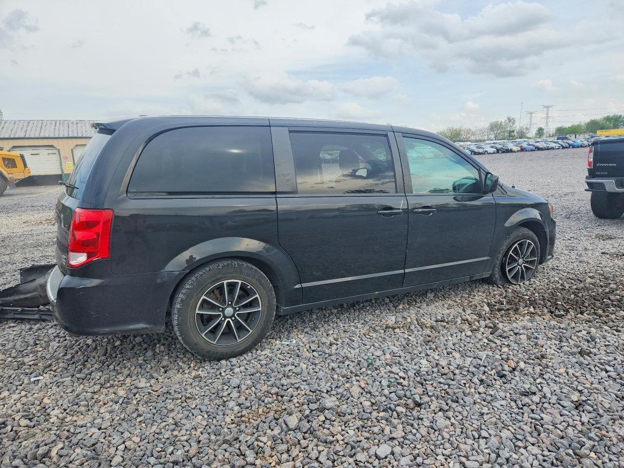 2019 Dodge Grand Caravan Gt - zdjęcie 3