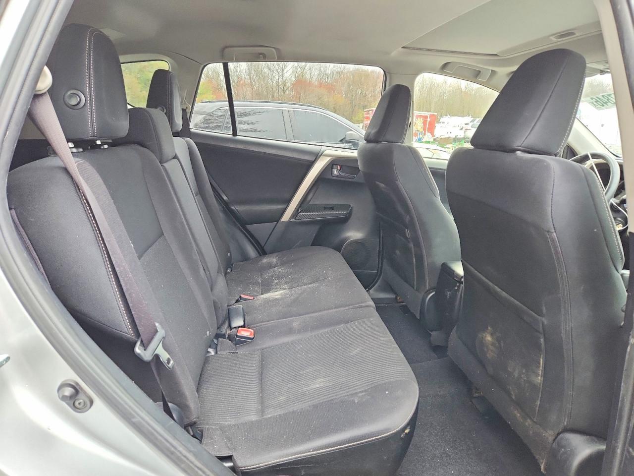 2015 Toyota Rav4 Xle - zdjęcie 11