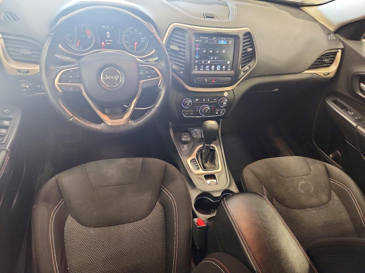 2016 Jeep Cherokee Latitude - zdjęcie 8