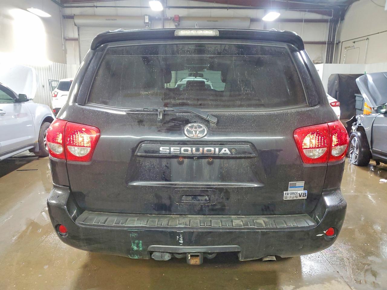 2013 Toyota Sequoia Sr5 - zdjęcie 6