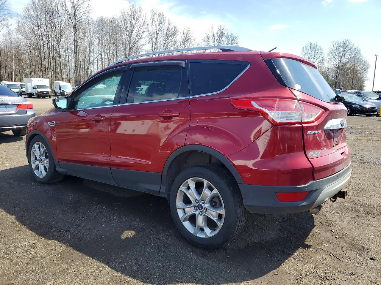 2015 Ford Escape Titanium - zdjęcie 2