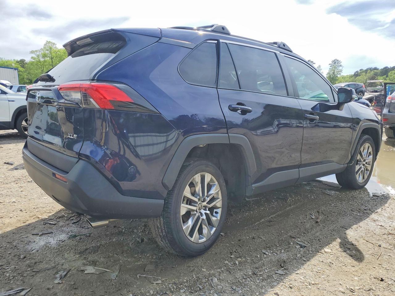 2021 Toyota Rav4 Xle Premium - zdjęcie 3
