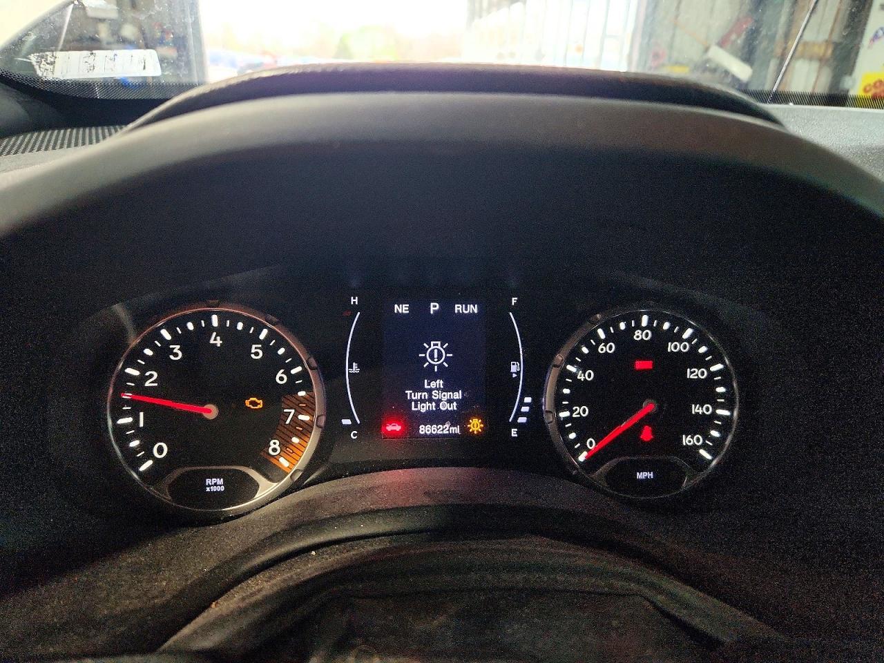 2020 Jeep Renegade Latitude - zdjęcie 9