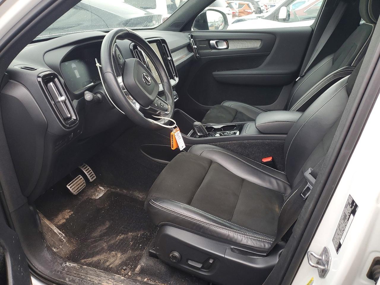 2021 Volvo Xc40 T5 R-Design - zdjęcie 7