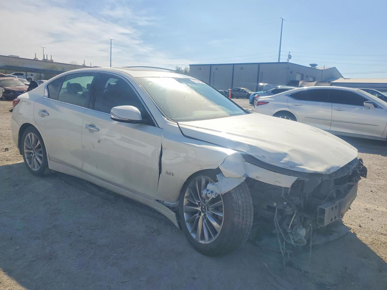 2018 Infiniti Q50 3.0T Luxe - zdjęcie 4