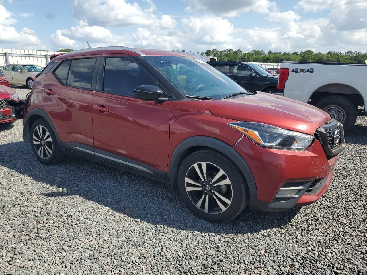 2020 Nissan Kicks Sr - zdjęcie 4