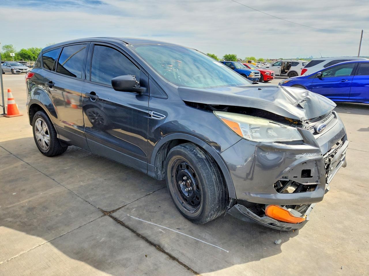 2016 Ford Escape S - zdjęcie 4