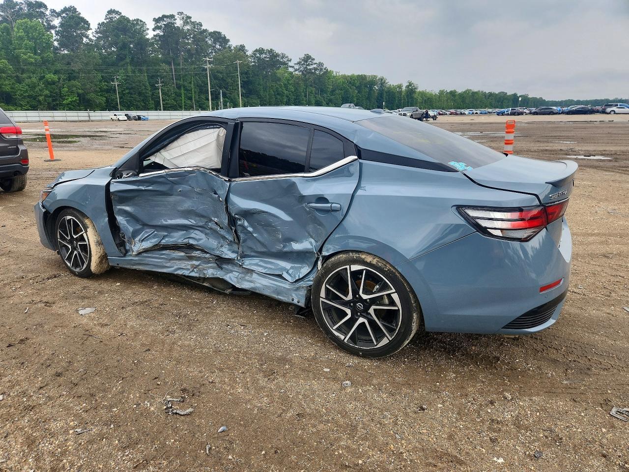 2024 Nissan Sentra Sr - zdjęcie 2