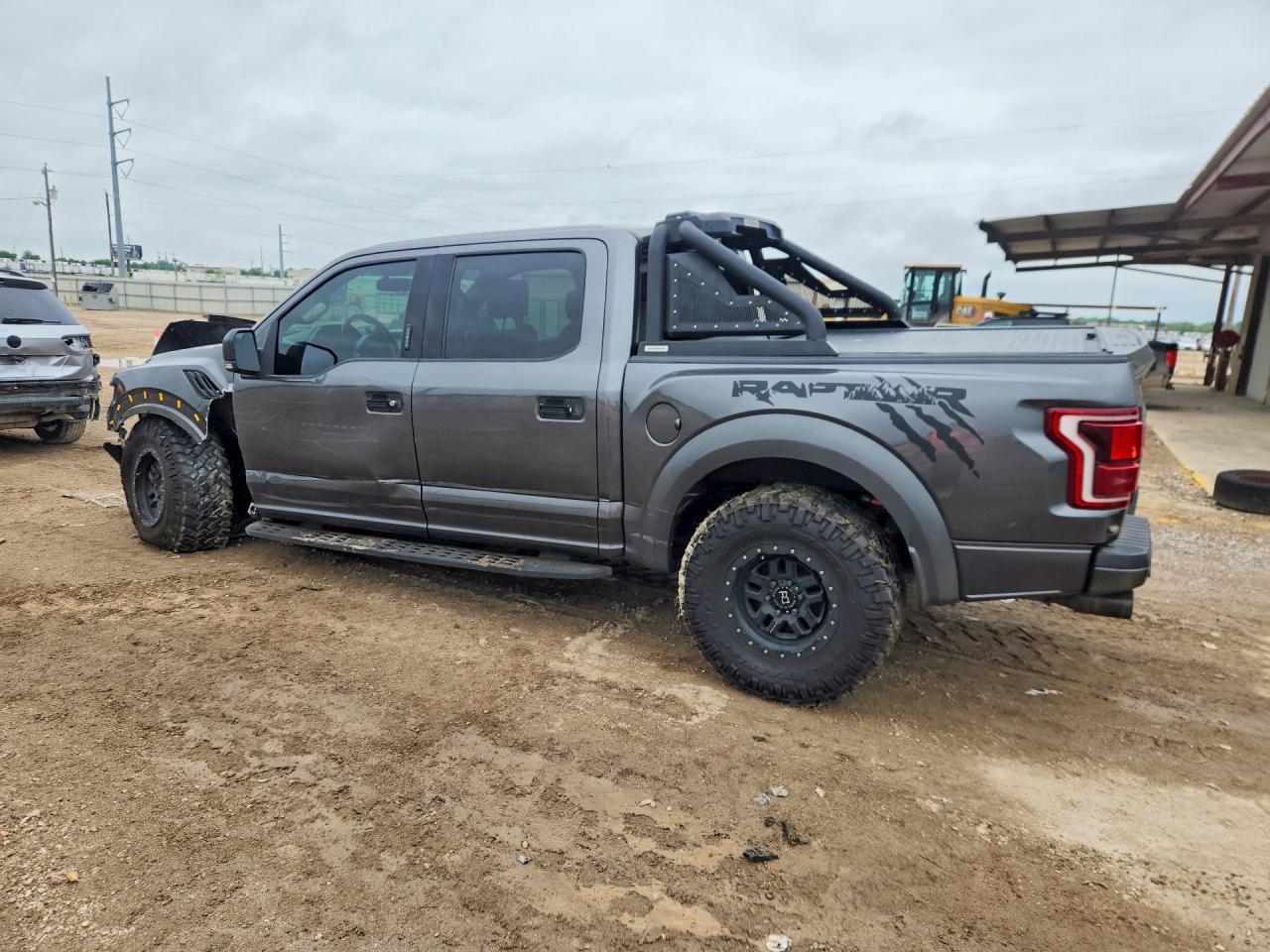 2020 Ford Raptor - zdjęcie 2