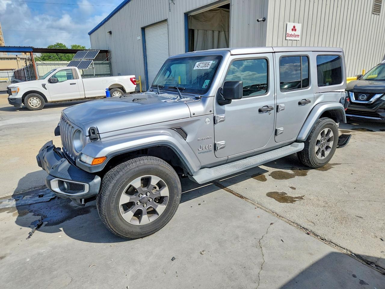 2018 Jeep Wrangler Unlimited Sahara - zdjęcie główne