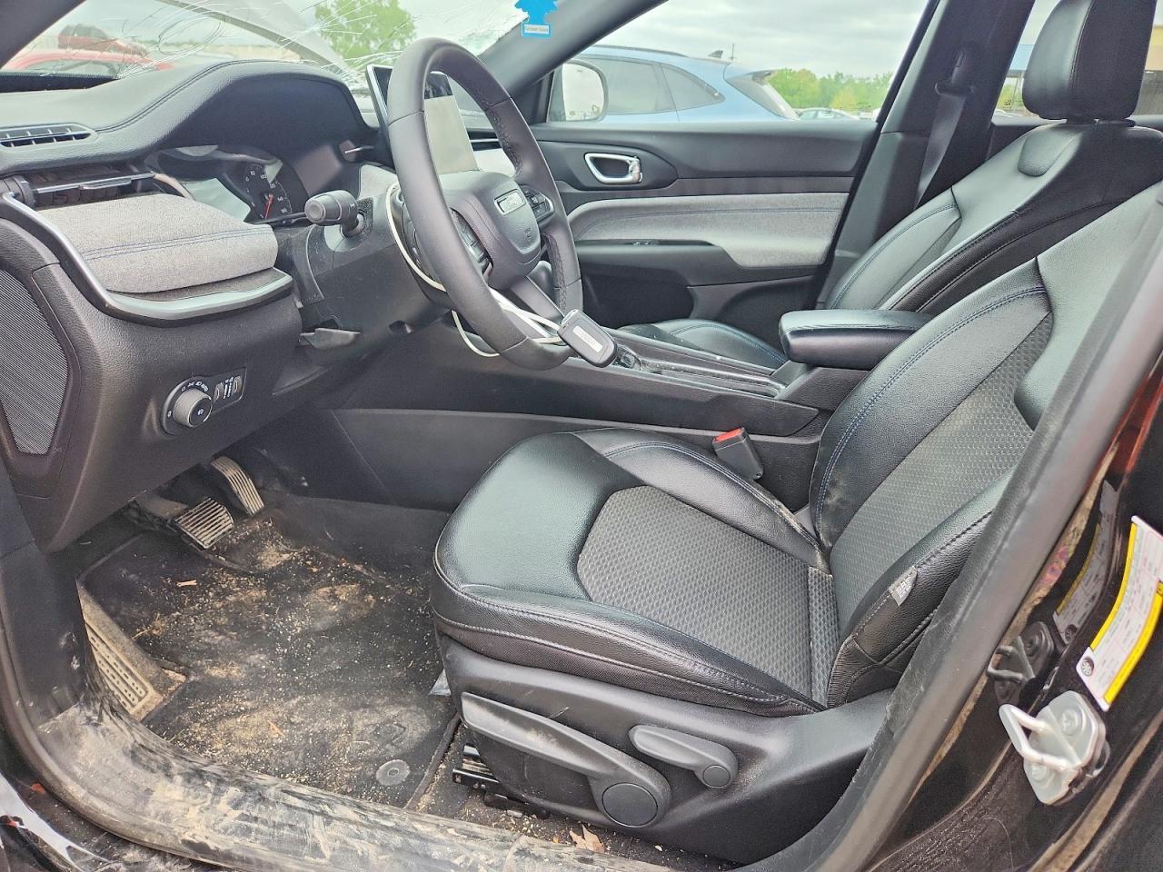2024 Jeep Compass Latitude - zdjęcie 7