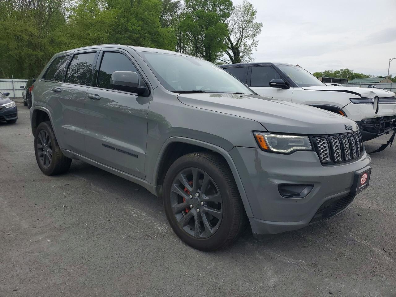 2020 Jeep Grand Cherokee Laredo - zdjęcie 4