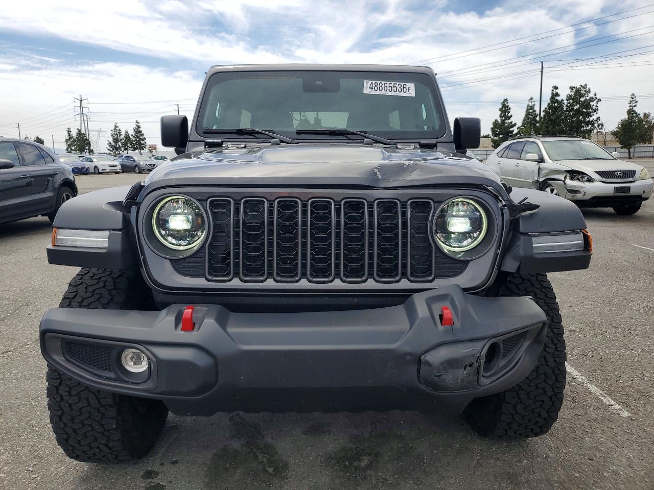 2024 Jeep Wrangler Rubicon - zdjęcie 5