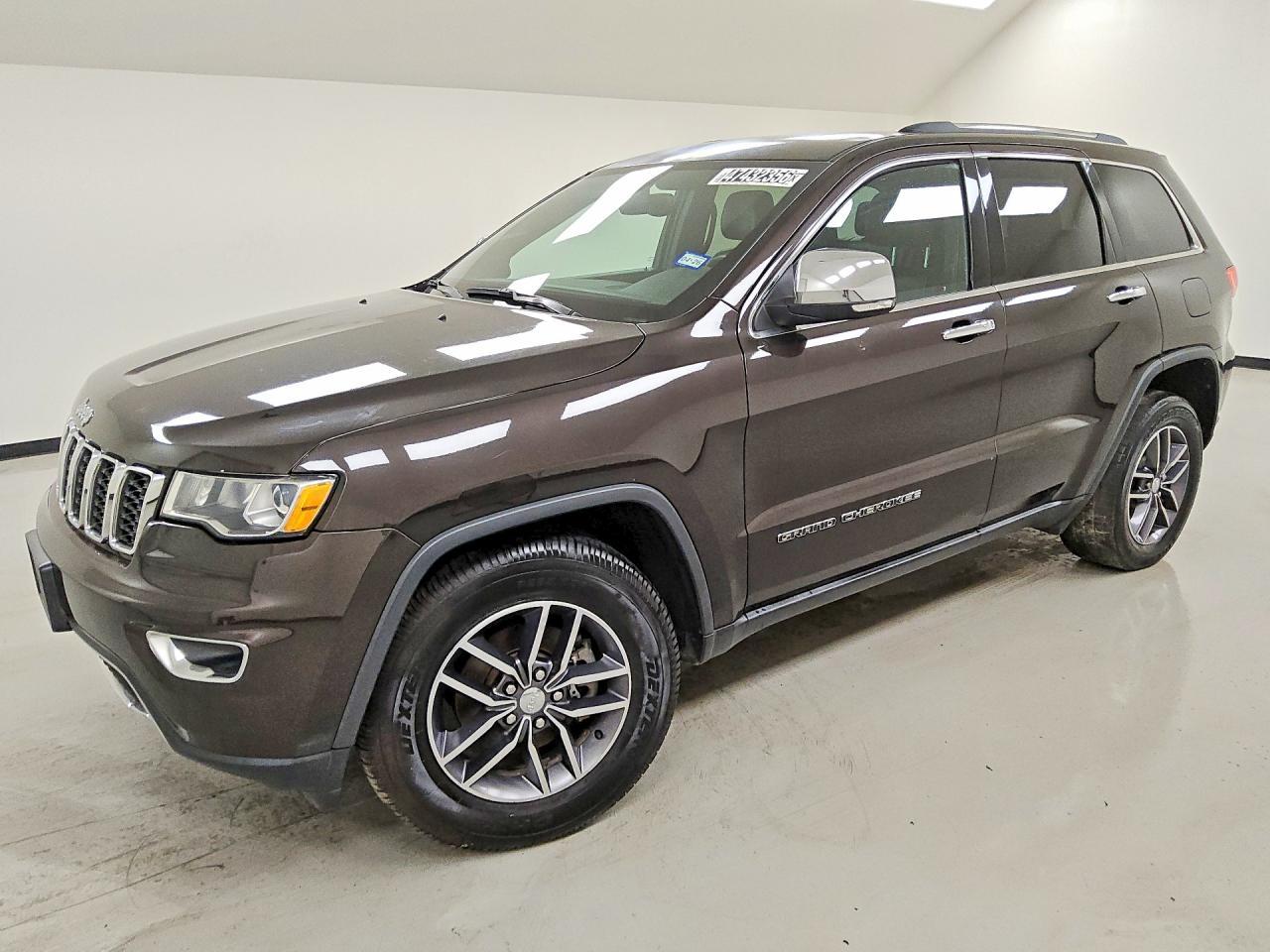 2017 Jeep Grand Cherokee Limited - zdjęcie główne