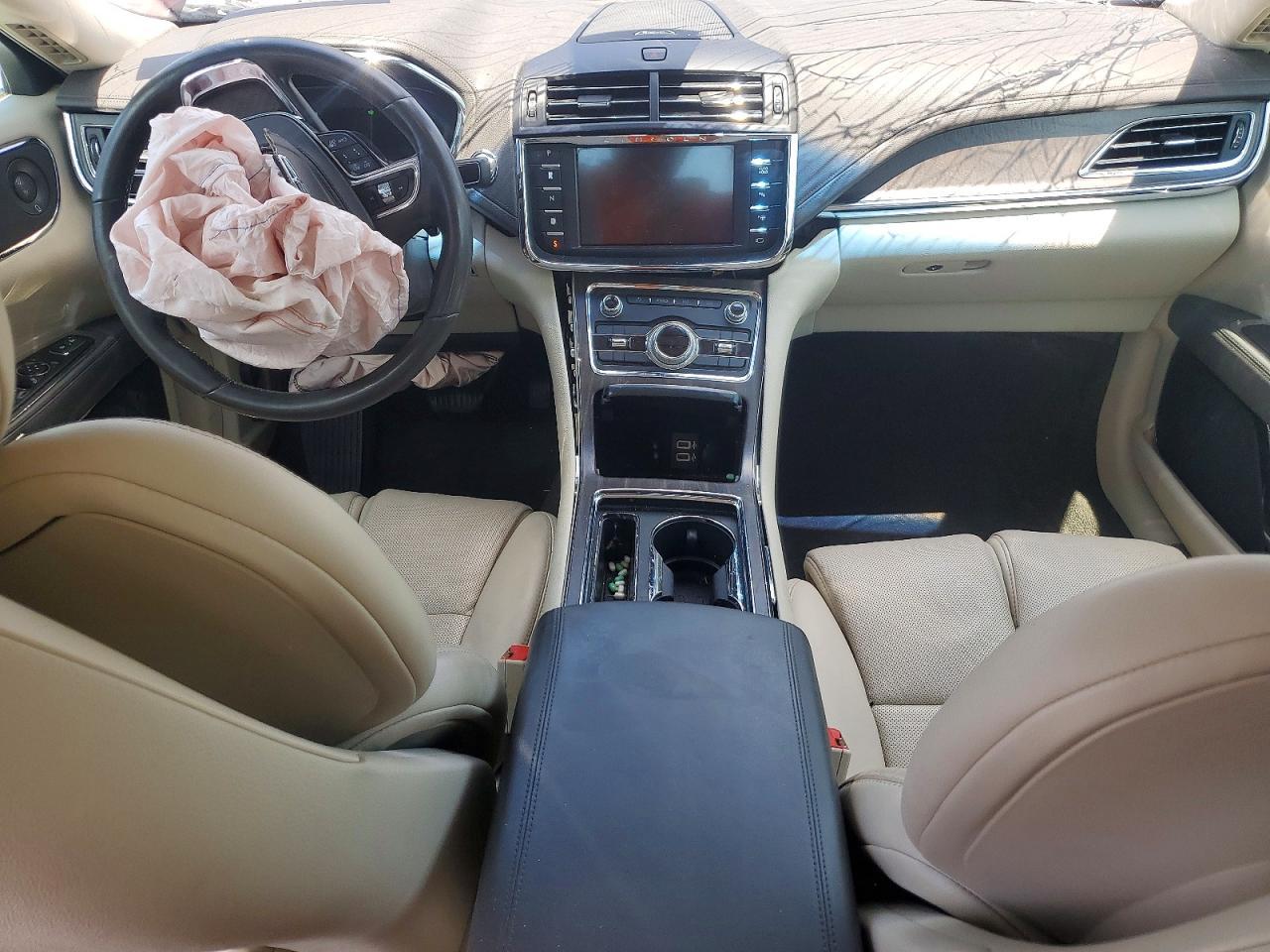 2020 Lincoln Continental Reserve - zdjęcie 8