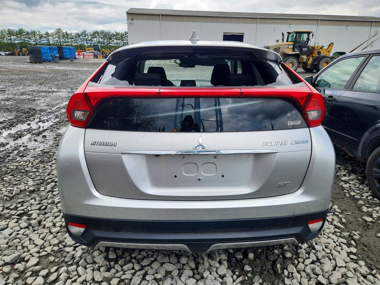 2018 Mitsubishi Eclipse - zdjęcie 6