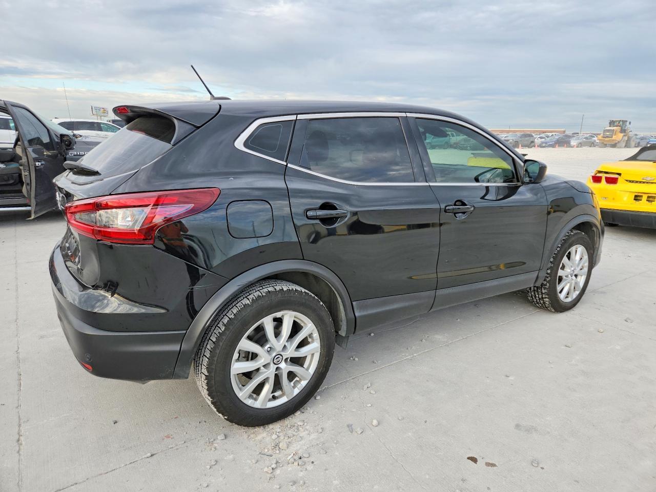 2021 Nissan Rogue Sport S - zdjęcie 3