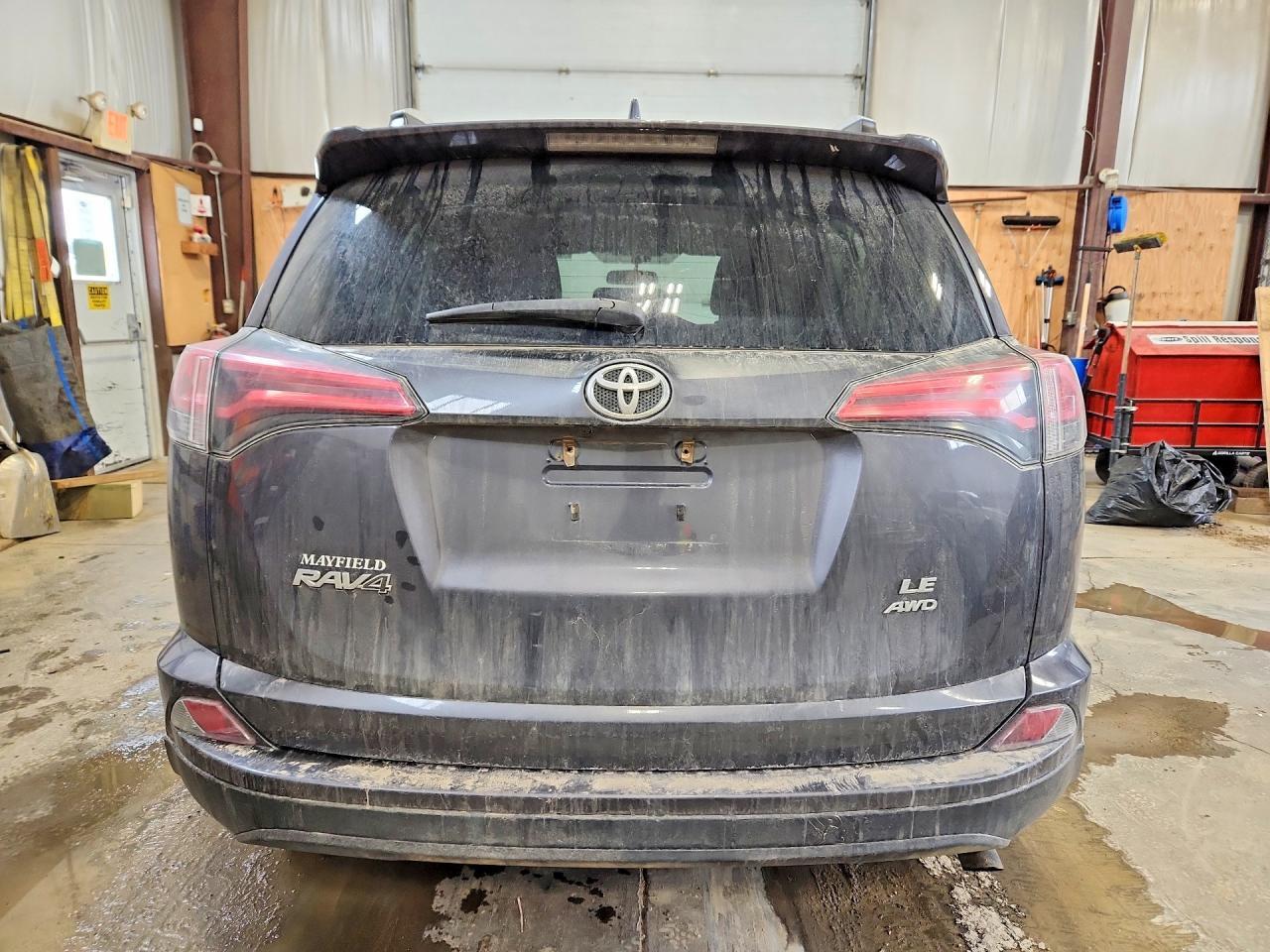 2016 Toyota Rav4 Le - zdjęcie 6