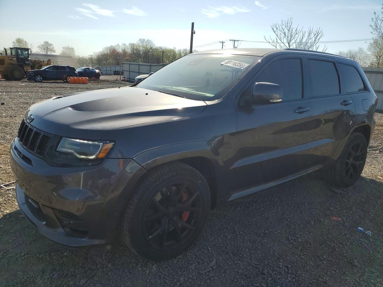2021 Jeep Grand Cherokee Srt-8 - zdjęcie główne