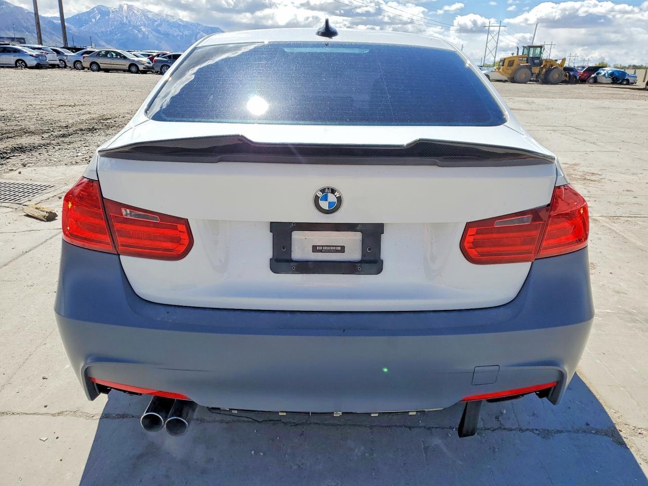 2013 BMW 328 I - zdjęcie 6
