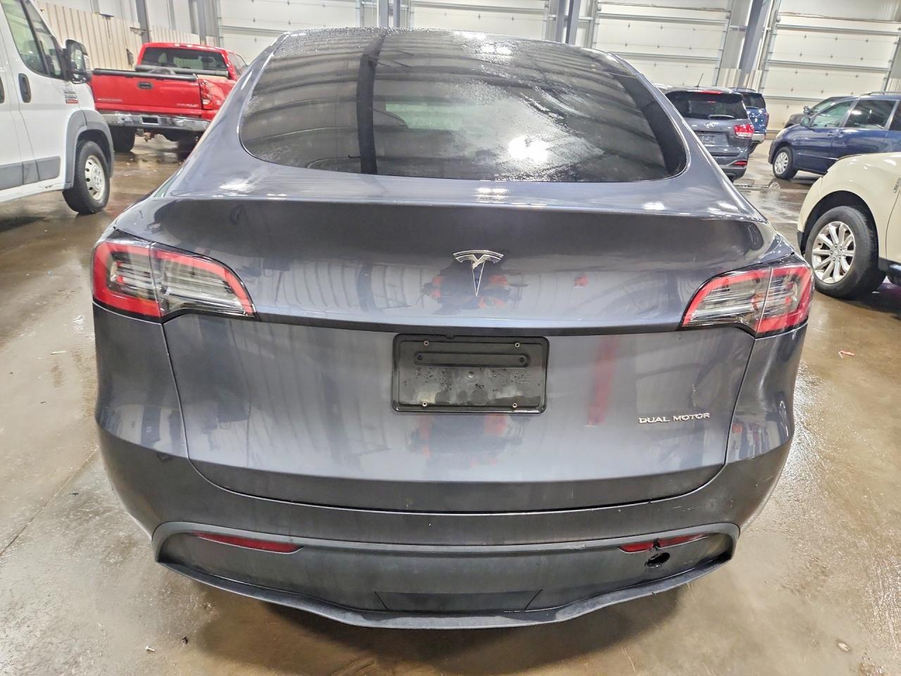 2023 Tesla Model Y - zdjęcie 6