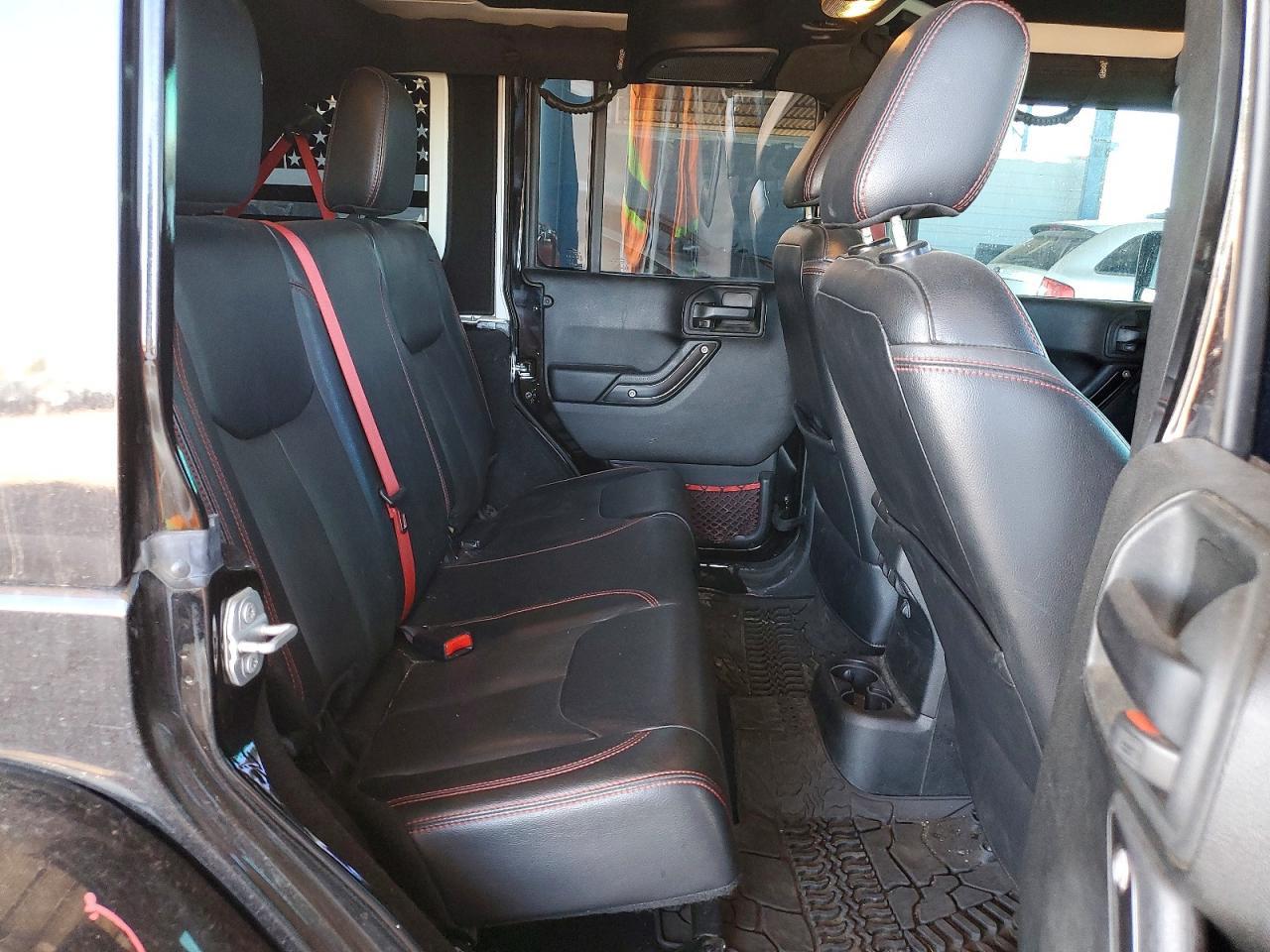 2017 Jeep Wrangler Unlimited Rubicon - zdjęcie 11