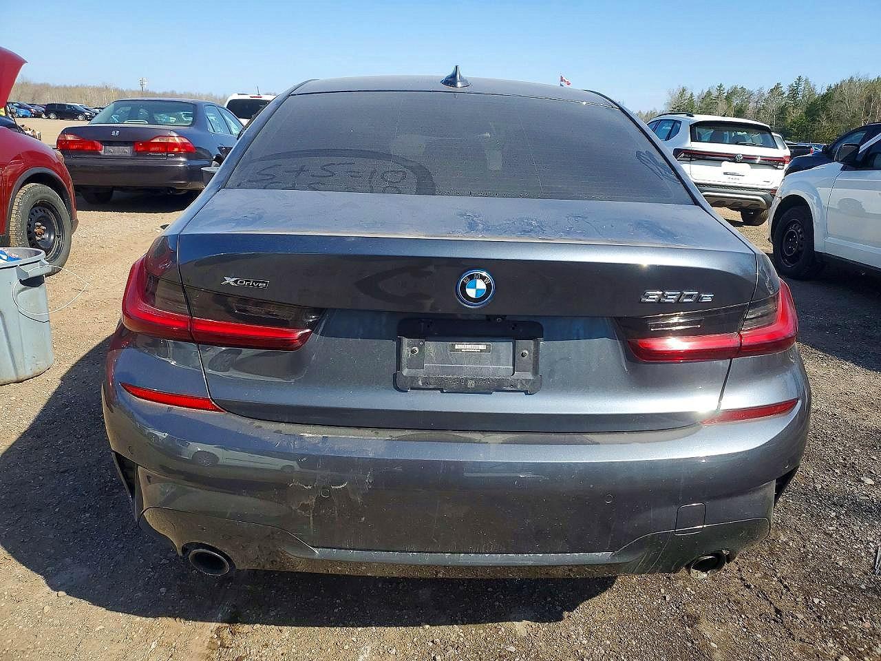 2022 BMW 330Xe - zdjęcie 6