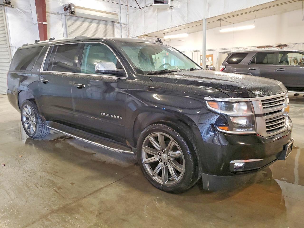 2015 Chevrolet Suburban K1500 Ltz - zdjęcie 4