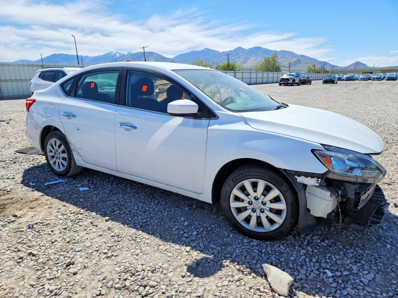 2019 Nissan Sentra S - zdjęcie 4