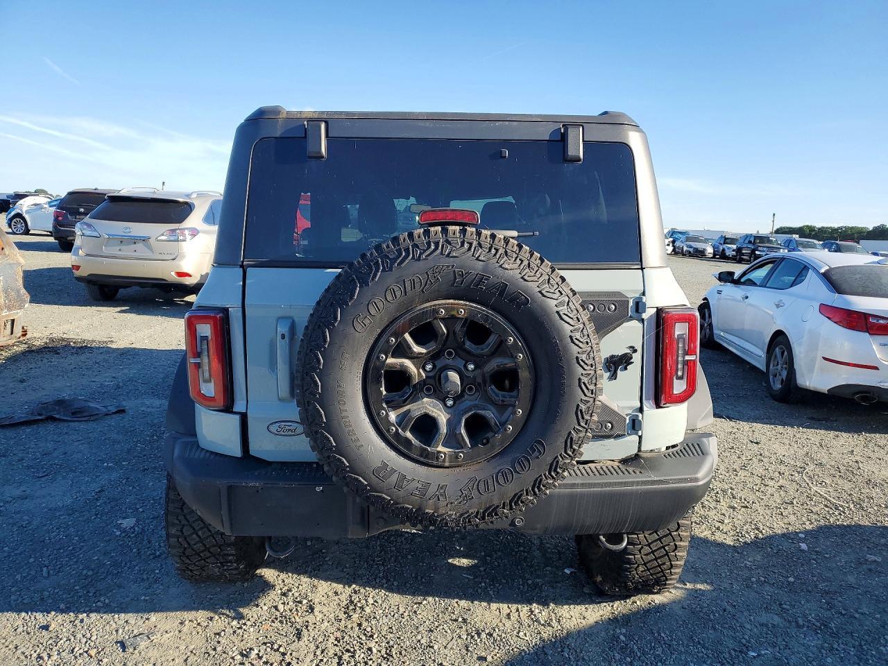 2021 Ford Bronco First Edition - zdjęcie 6
