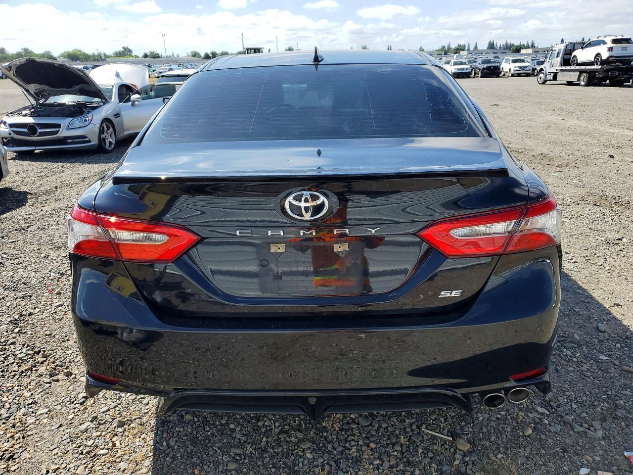 2019 Toyota Camry Se - zdjęcie 6